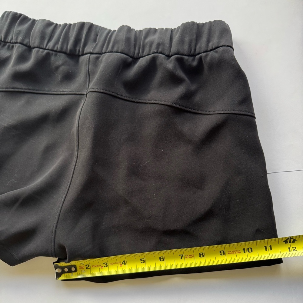 lululemon athletica On The Fly Women's Black Athletic Shorts 2.5” - Picture 6 of 11